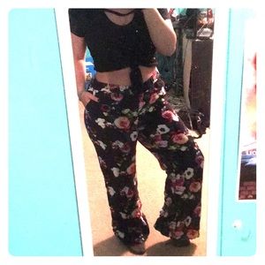 High waisted, long FLORAL! Boot cut/flare pants!